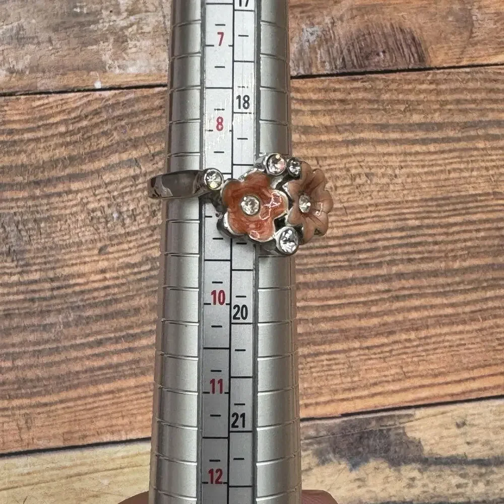 Silver Tone Ring Orange‎ Floral Enamel Rhinestone Accents Size 9 Costume Jewelry